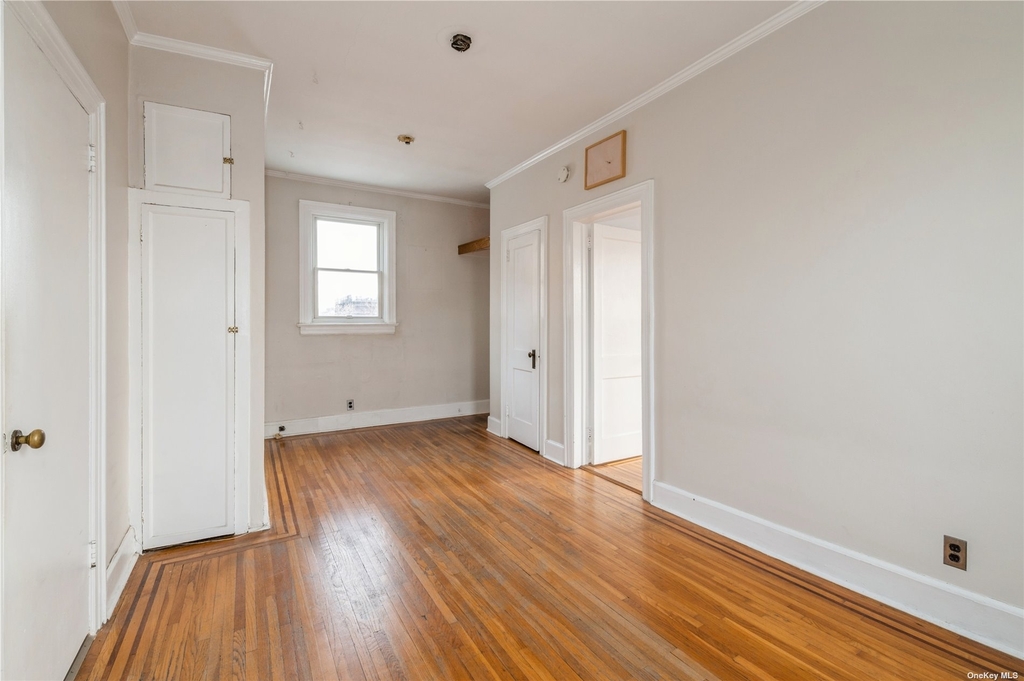 165 33rd Street - Photo 1