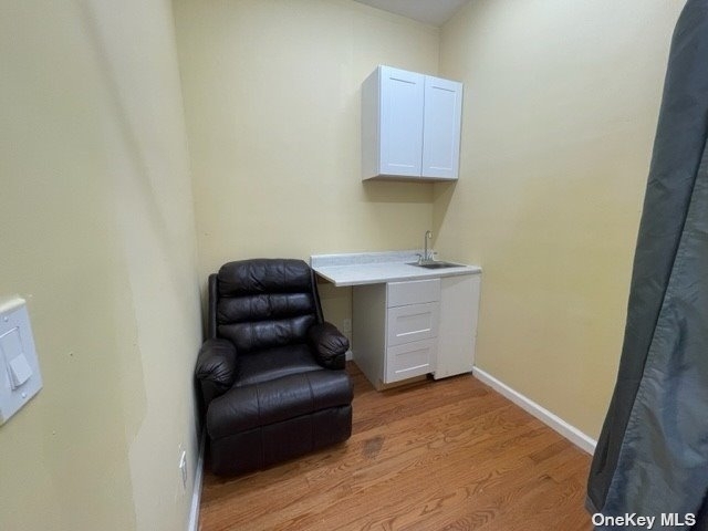 81-07 Astoria Boulevard - Photo 2