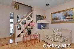 528 Waukena Avenue - Photo 3