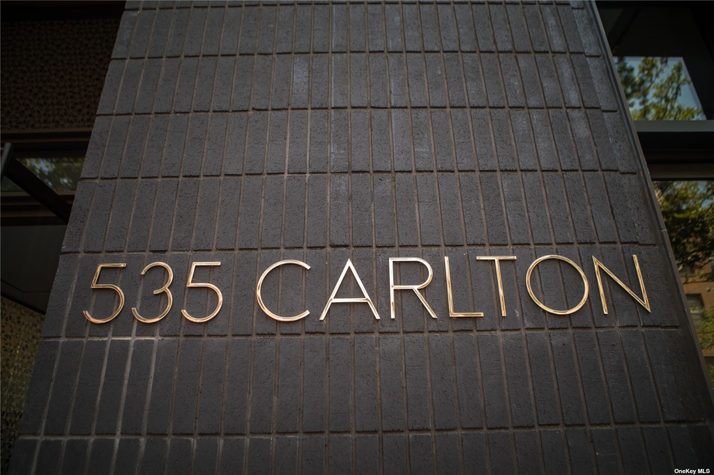 535 Carlton Avenue - Photo 2