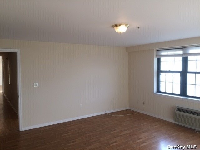 26 W Broadway - Photo 21