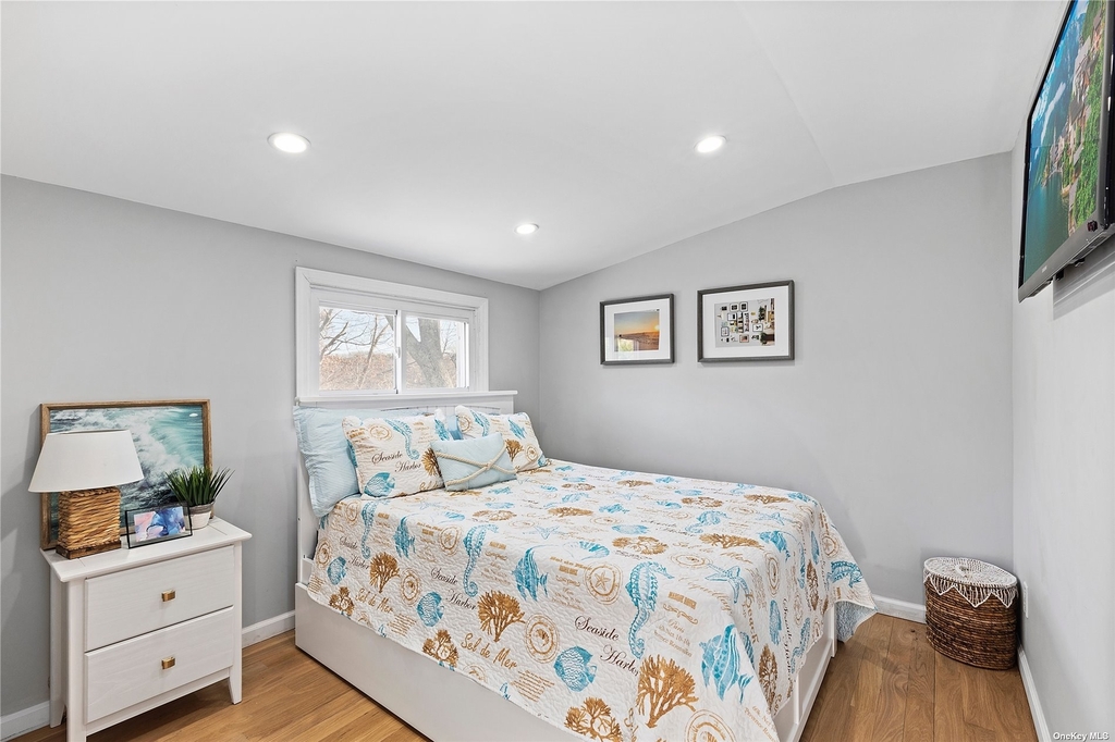 310 Montauk - Photo 8