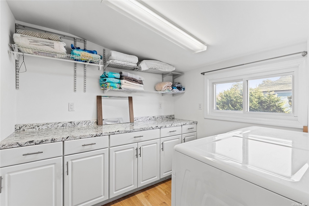 310 Montauk - Photo 12