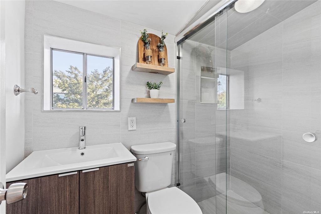 310 Montauk - Photo 10