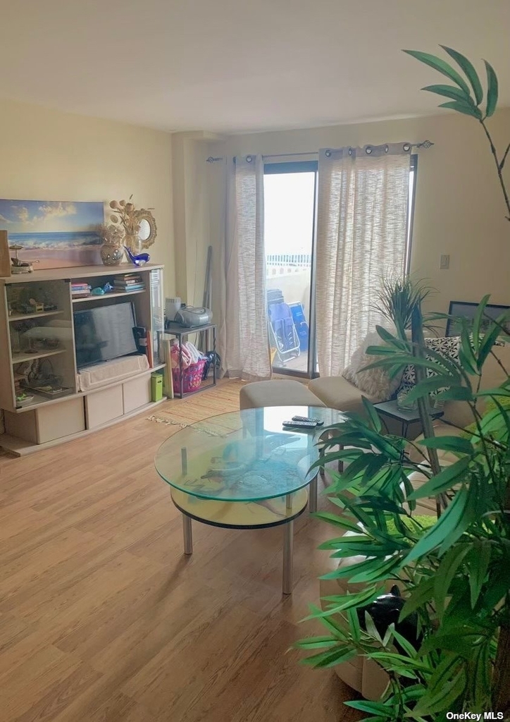 360 Shore Road - Photo 5