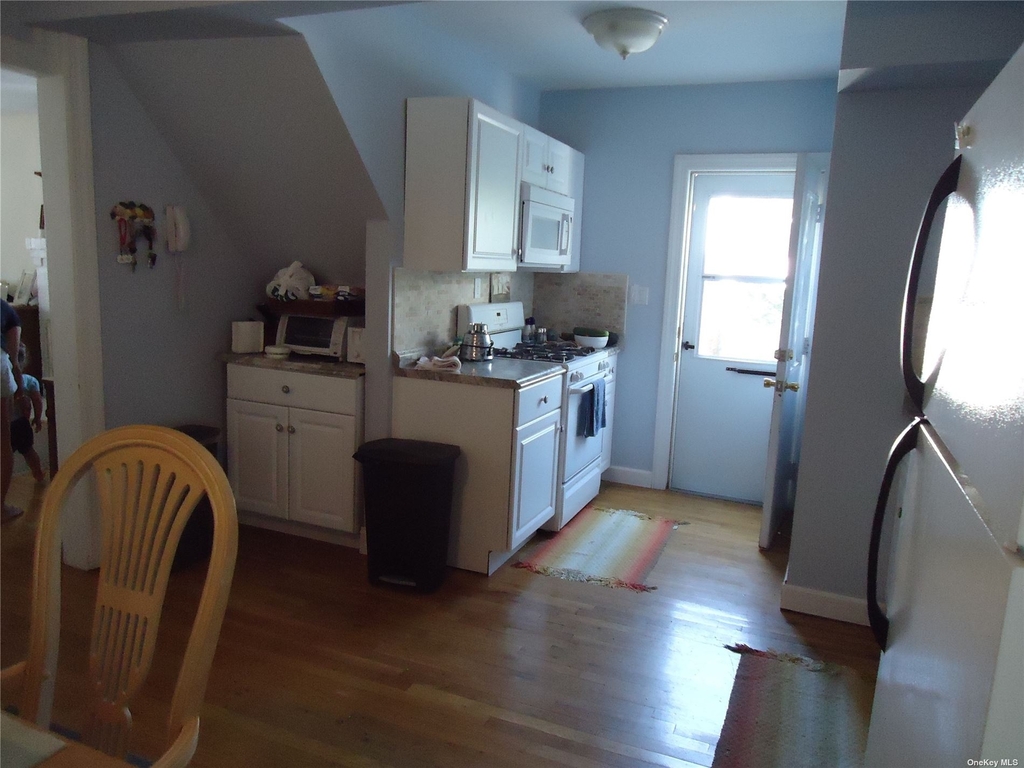 32 Buffalo Avenue - Photo 11