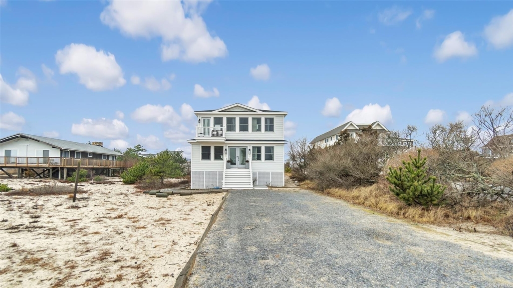 800 Dune Road - Photo 1