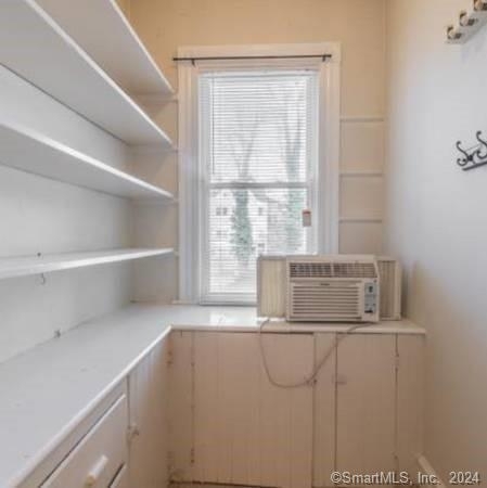 253 Lawrence Street - Photo 2