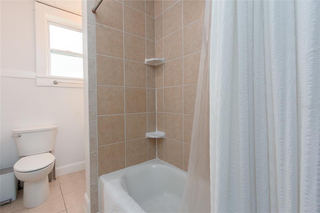 960 Mandalay Avenue - Photo 16