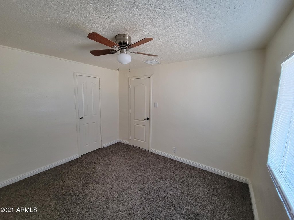 2135 W Hadley Street - Photo 8