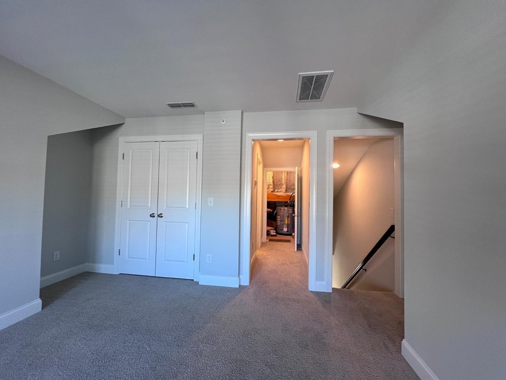 6800 Milligan Way - Photo 29