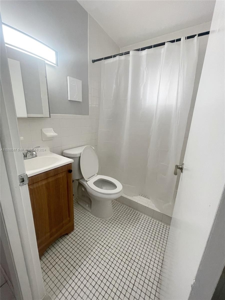 1505 Sw 90th Ave - Photo 7