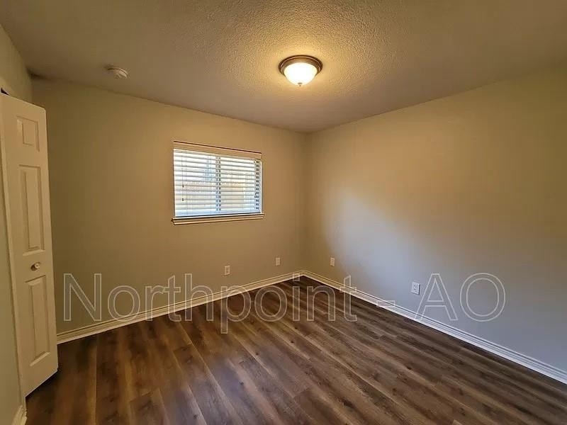 1362 Applegate Drive - Photo 11