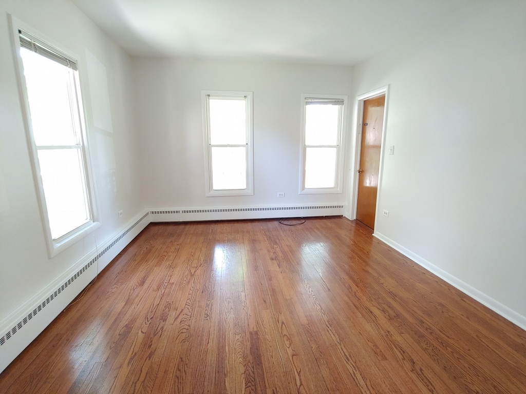 1422 Oakwood Avenue - Photo 6