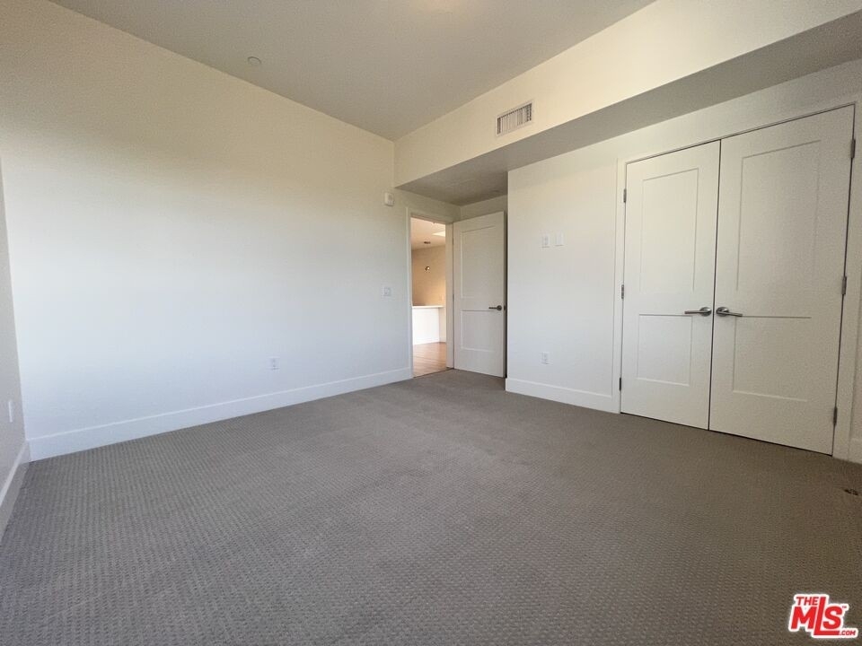 8017 Norton Ave - Photo 16