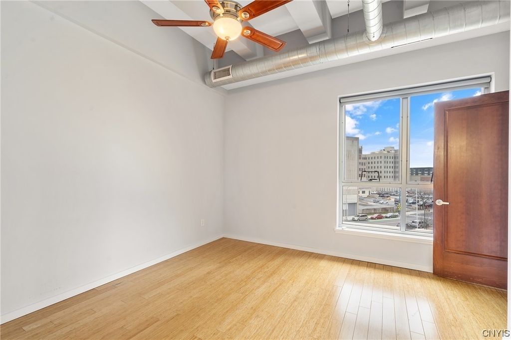 211 W Jefferson Street - Photo 22