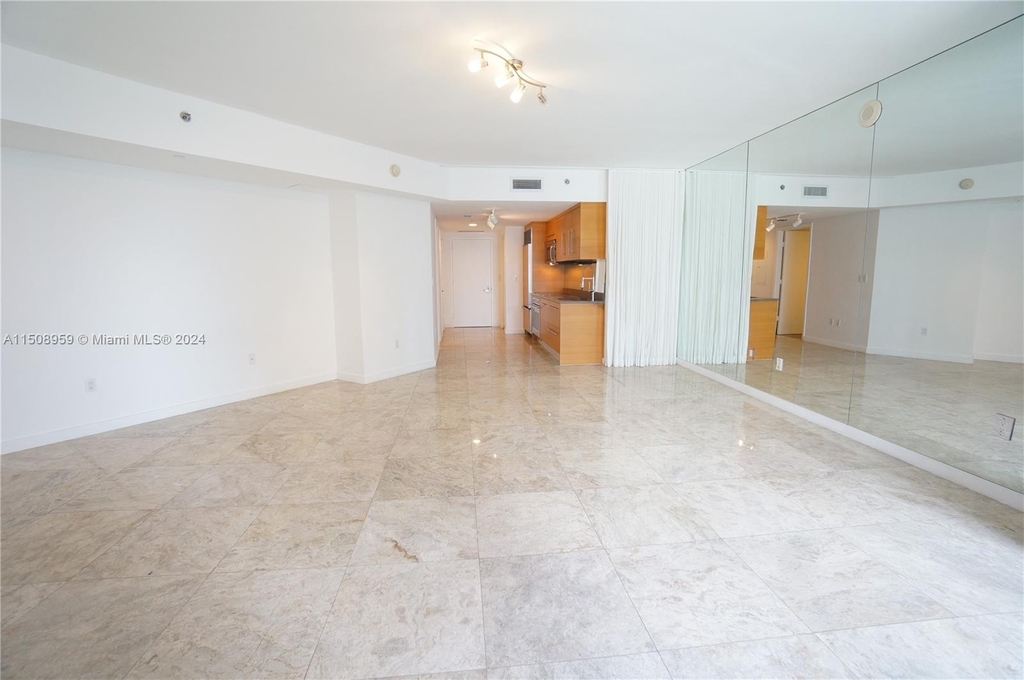 475 Brickell Ave - Photo 13