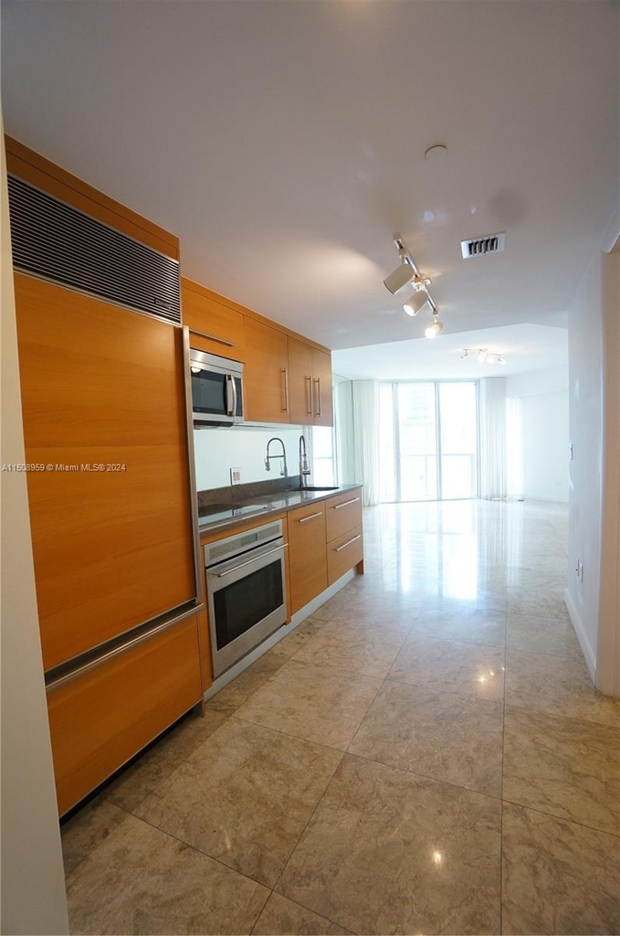 475 Brickell Ave - Photo 6