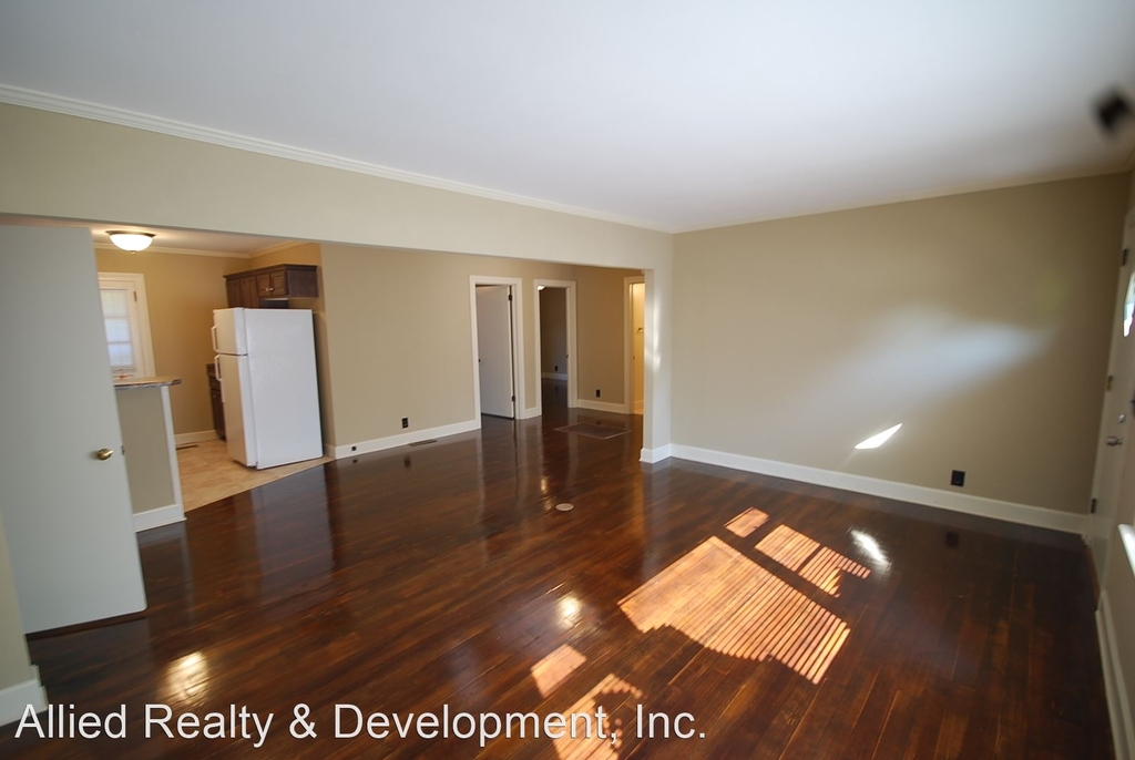 1414 21st Avenue East - Photo 3