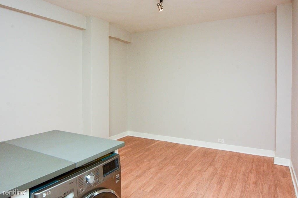 511 W. Belmont, Unit A32 - Photo 3