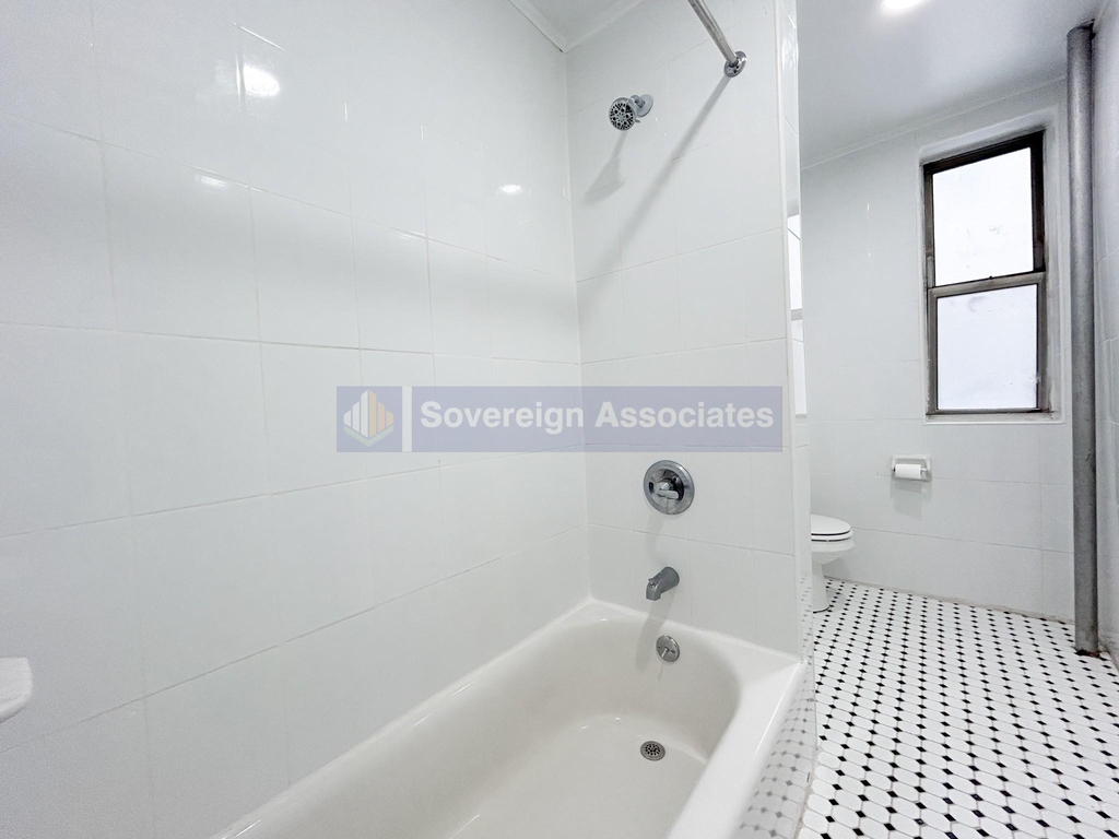 320 Wadsworth Avenue - Photo 12