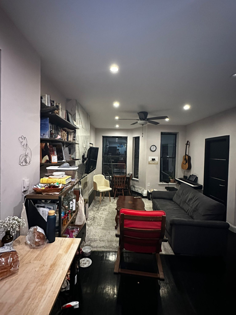 950 Bergen Street - Photo 5