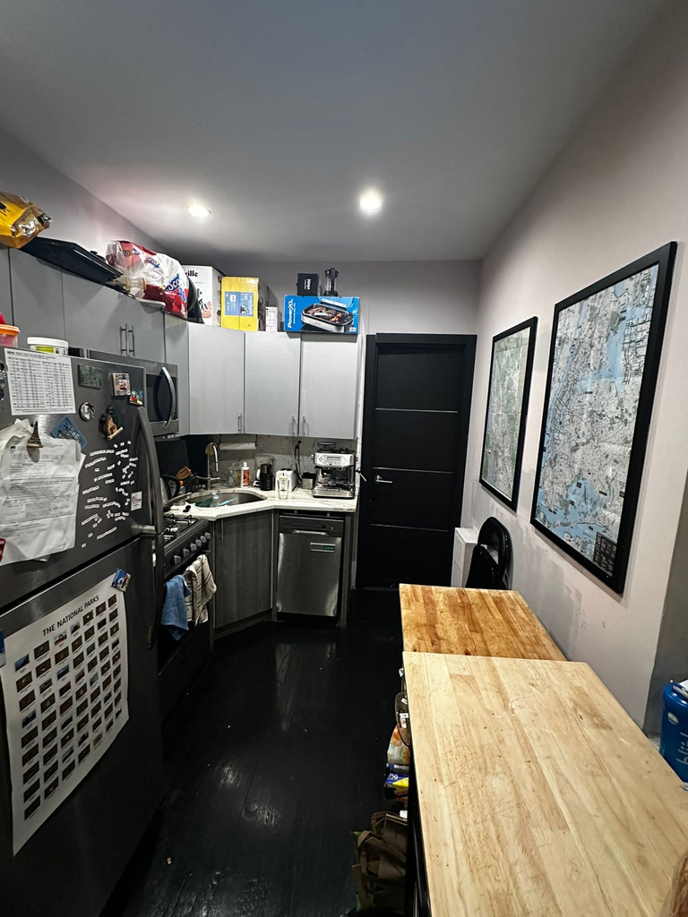 950 Bergen Street - Photo 9