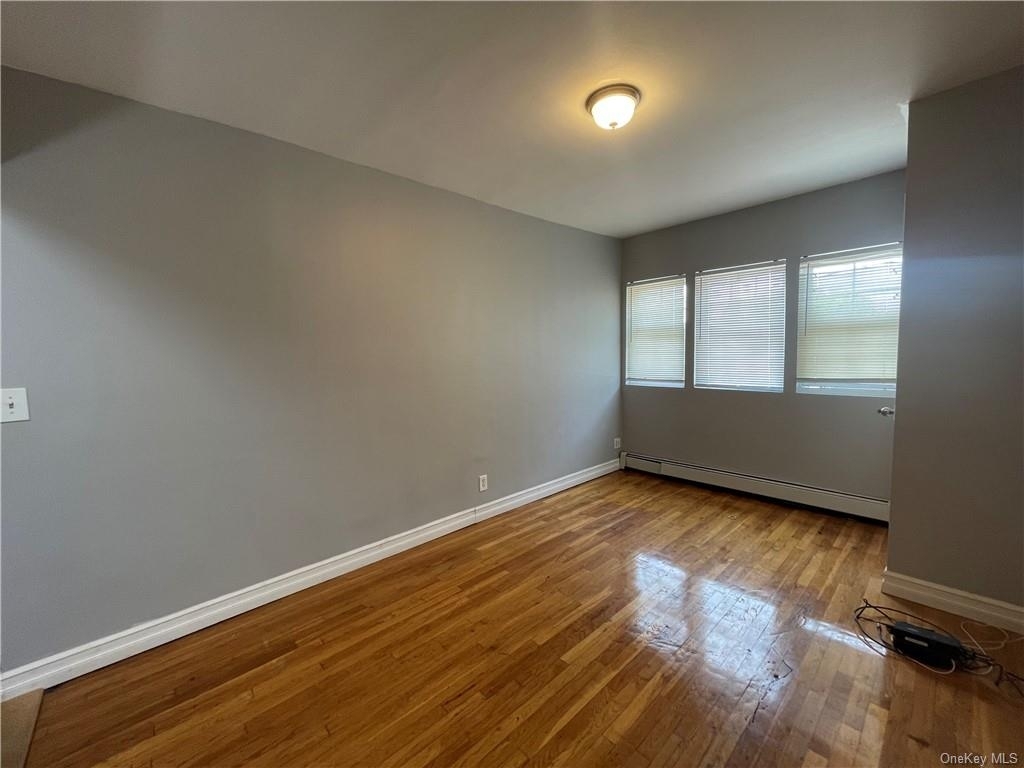 1217 E 223 Street - Photo 5