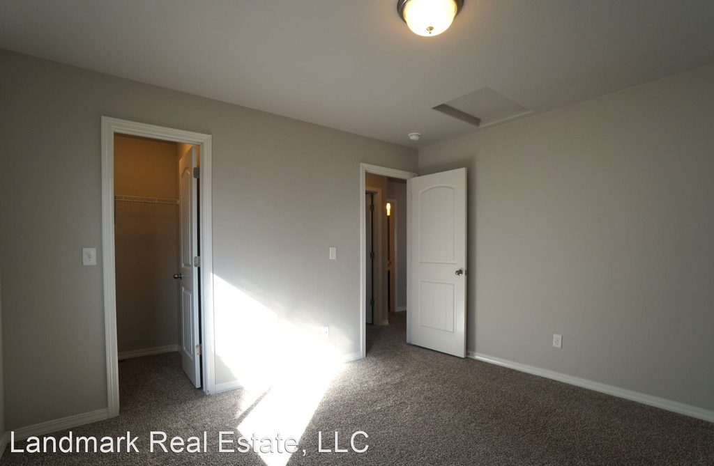 8046 Misty Moon Drive - Photo 3