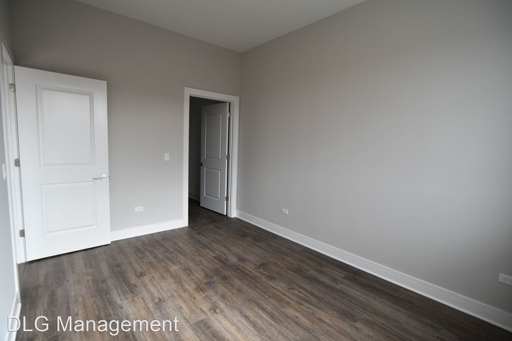 927 W. Irving Park - Photo 9