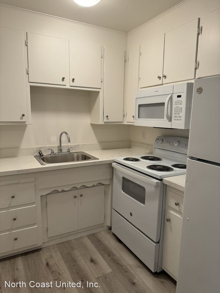5307-5325 Marconi Ave - Photo 1
