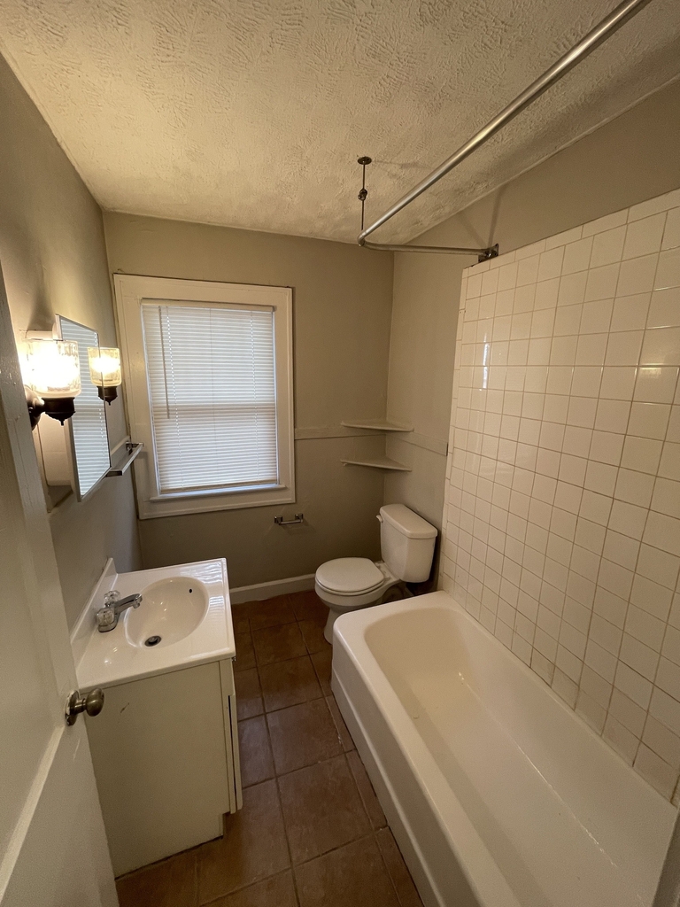 3923 Winthrop Avenue - Photo 11