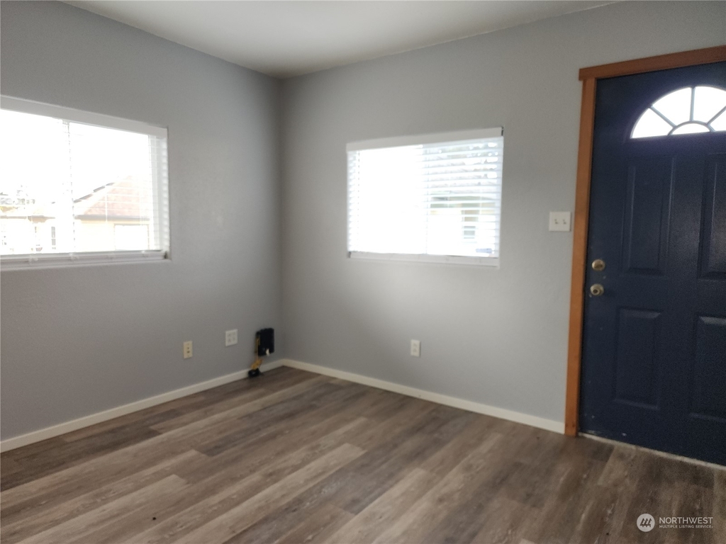 1336 Elizabeth Avenue - Photo 6