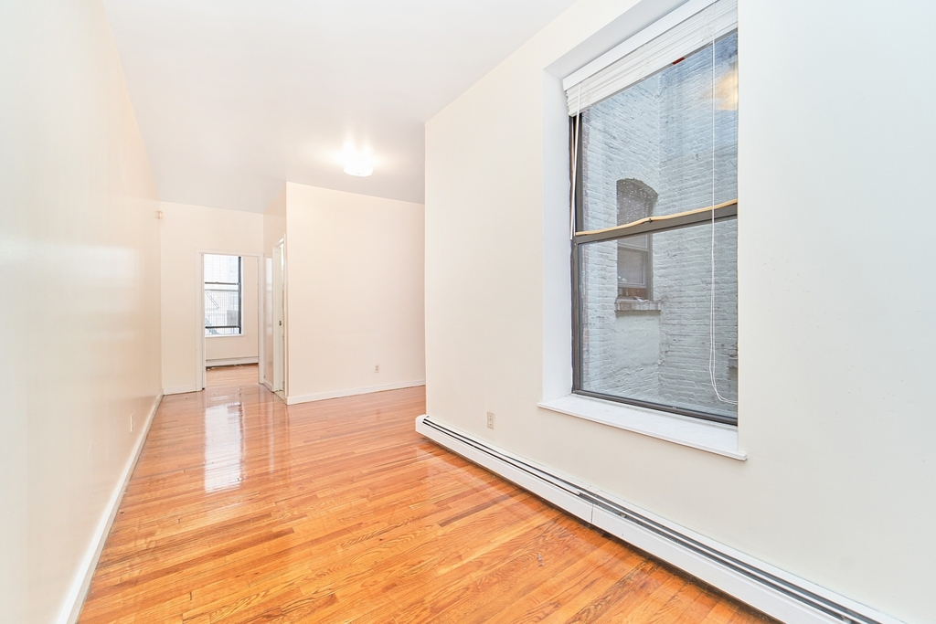 132 W 109th St - Photo 6