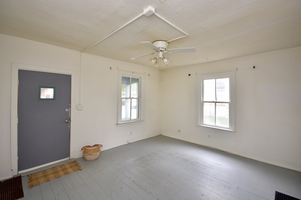 206 N Mason Street - Photo 10