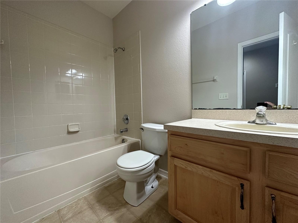 9902 Venetian River Way - Photo 14