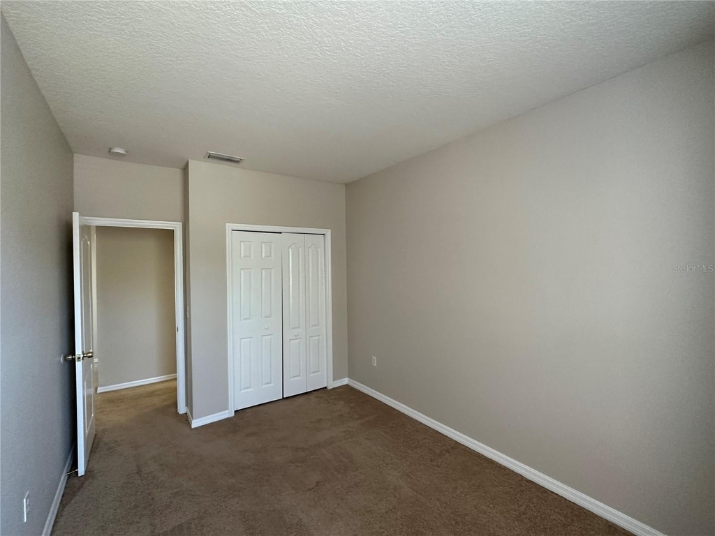 9902 Venetian River Way - Photo 16