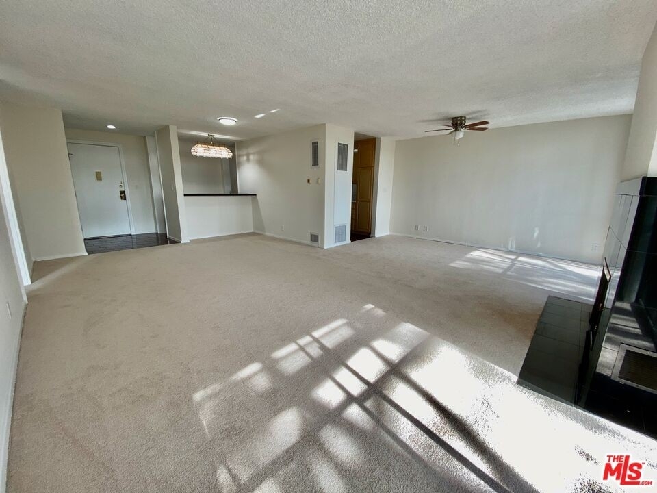 6625 Green Valley Cir - Photo 14