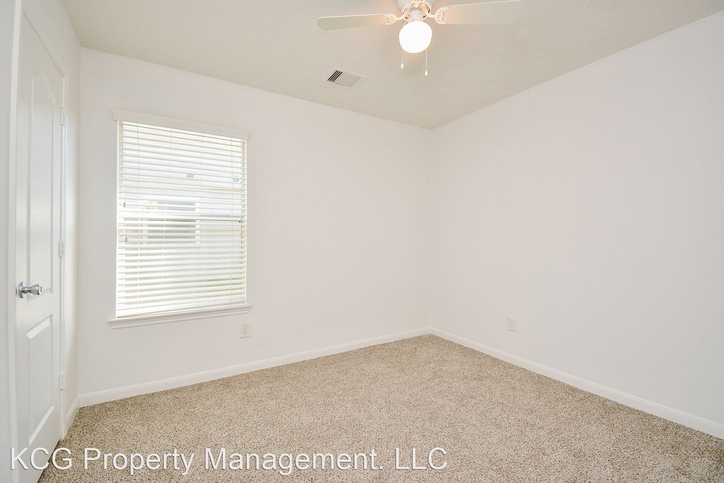 16310 Melody View Court - Photo 20