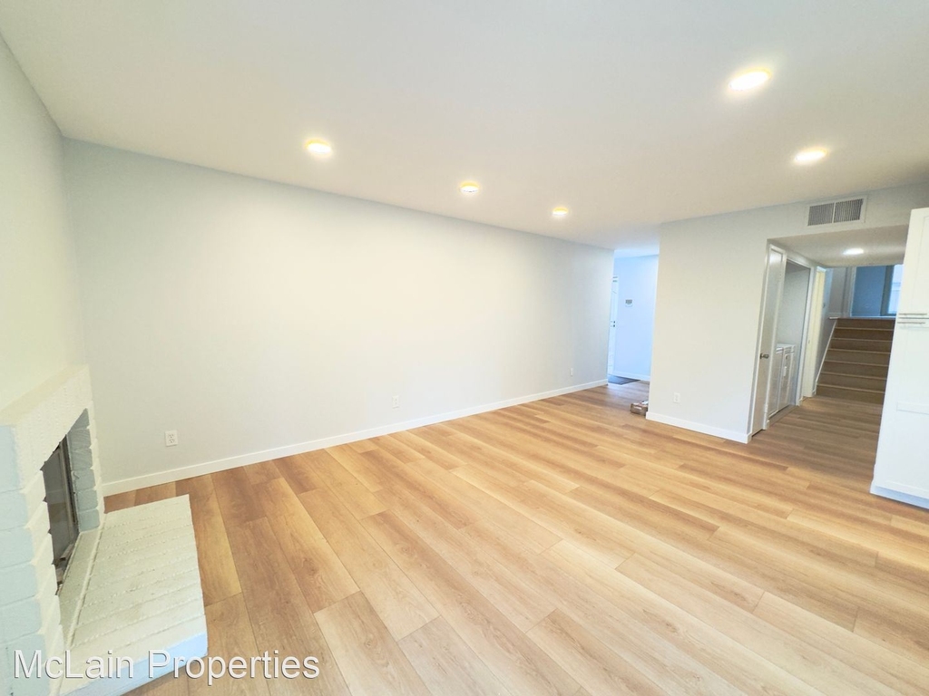 1109 Privet Street - Photo 14