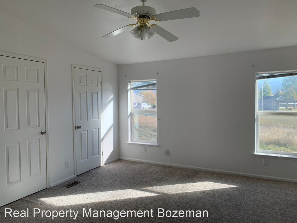 345 Hale Bopp Avenue - Photo 8