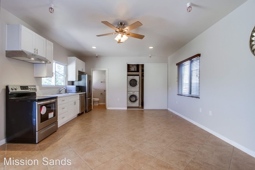 2686 Canyon Crest Drive Unit A - Photo 2