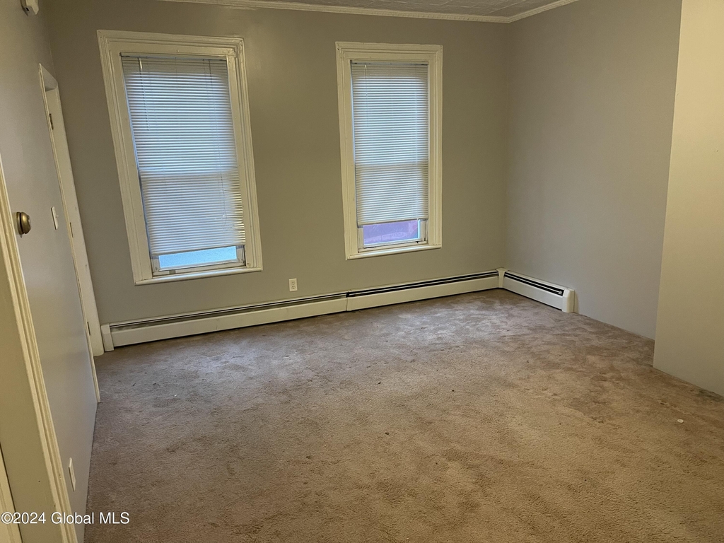 1524 5th Avenue - Photo 2