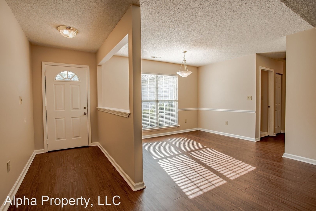 213 Riverside Chase Circle - Photo 2