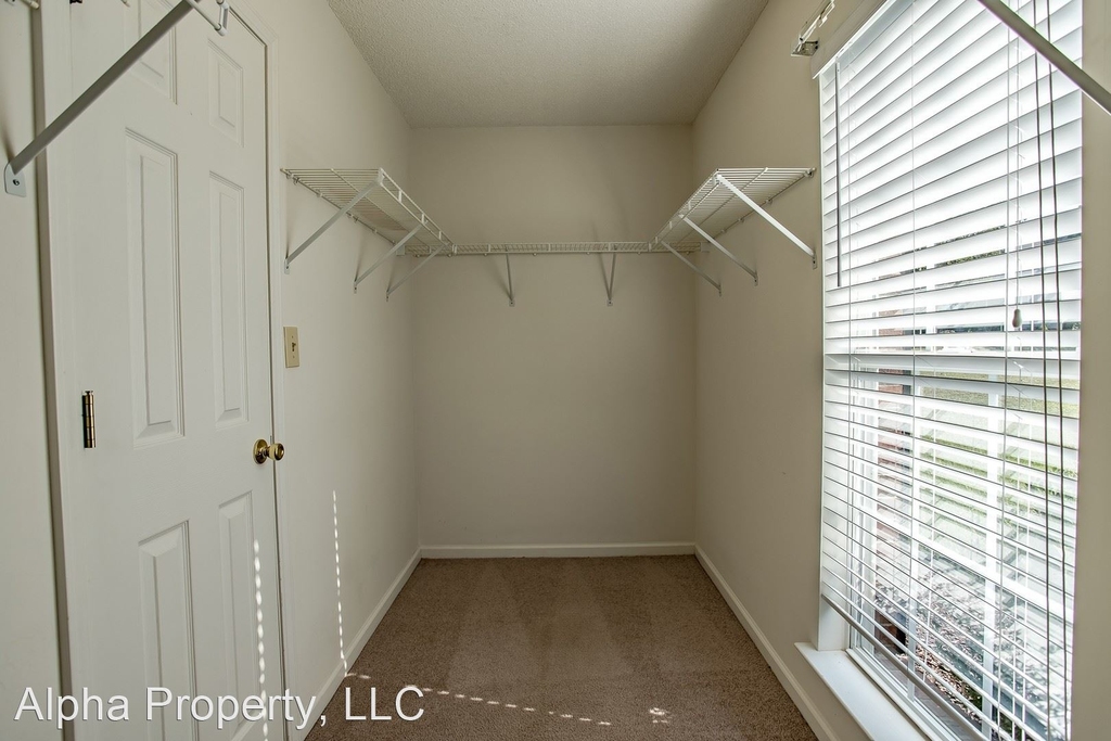 213 Riverside Chase Circle - Photo 18