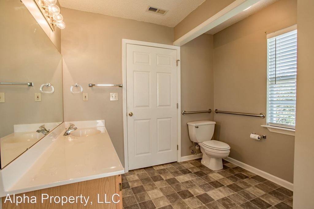 213 Riverside Chase Circle - Photo 17