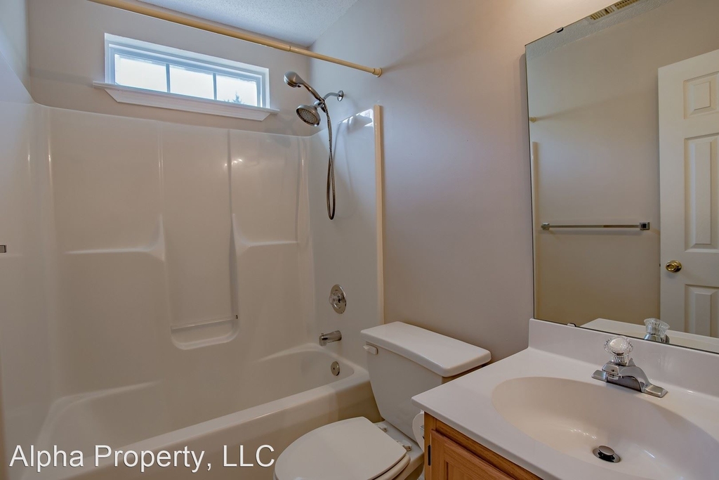 213 Riverside Chase Circle - Photo 11