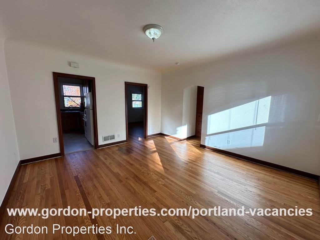5630 N Interstate Ave #5, #a-g - Photo 3