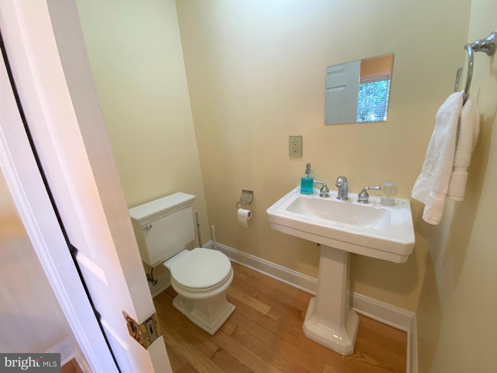 538 Berwyn Avenue - Photo 15