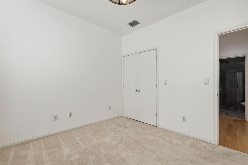 4050 Mckinney Avenue - Photo 11